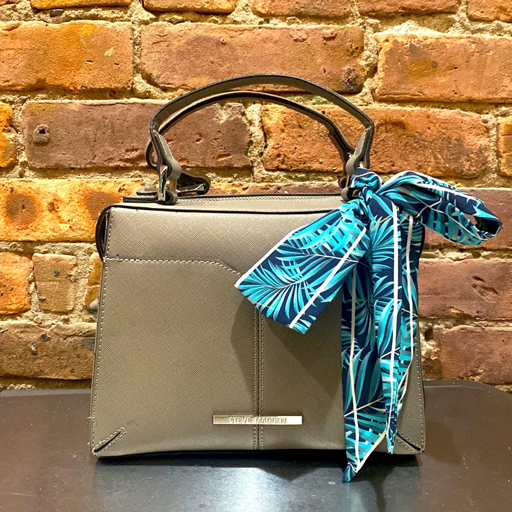 EXCLUSIVE Steve Madden Bag. Brand New! No damage or use!